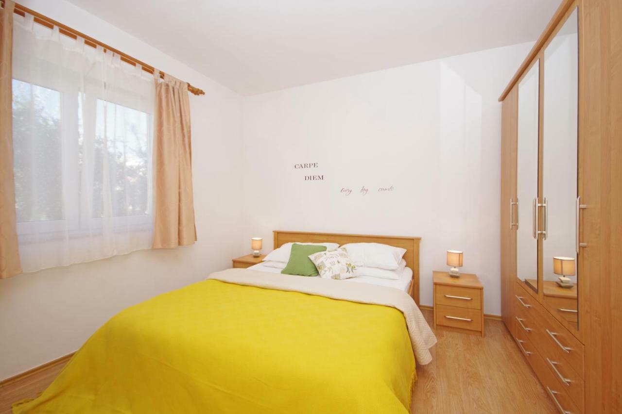 Apartments Imgrund Novalja Exterior photo