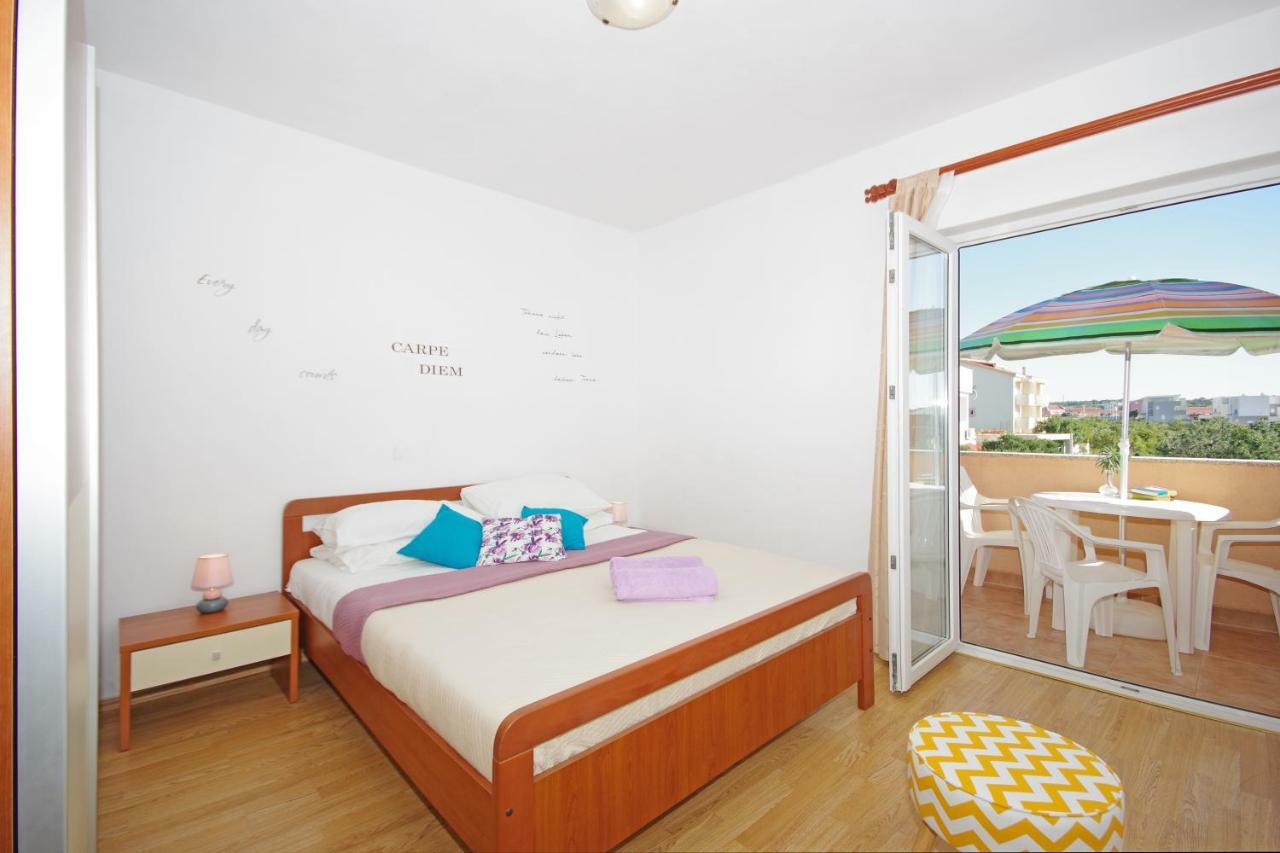 Apartments Imgrund Novalja Exterior photo