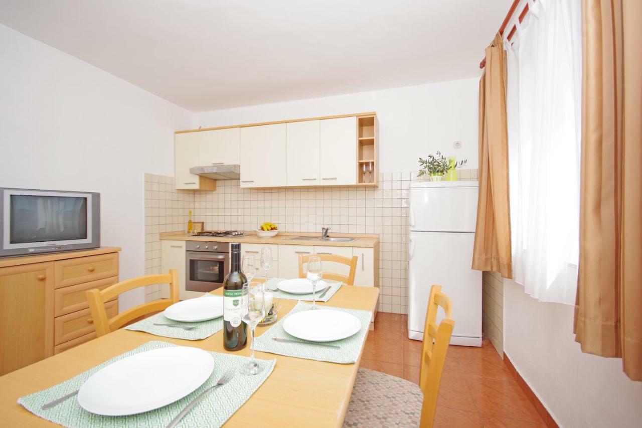 Apartments Imgrund Novalja Exterior photo